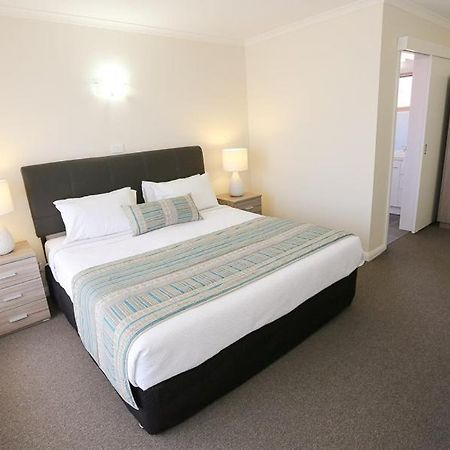 Seven Pines Motor Inn Mildura Szoba fotó