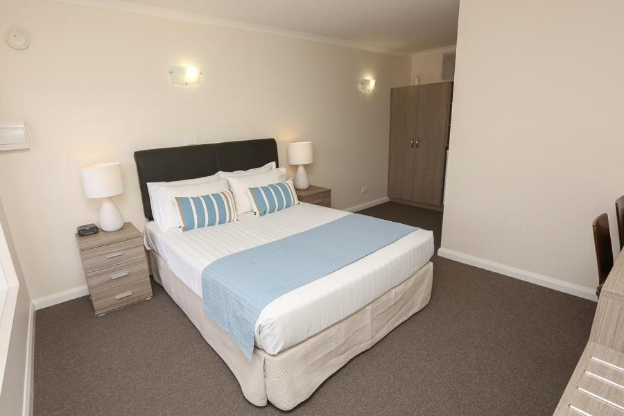 Seven Pines Motor Inn Mildura Szoba fotó
