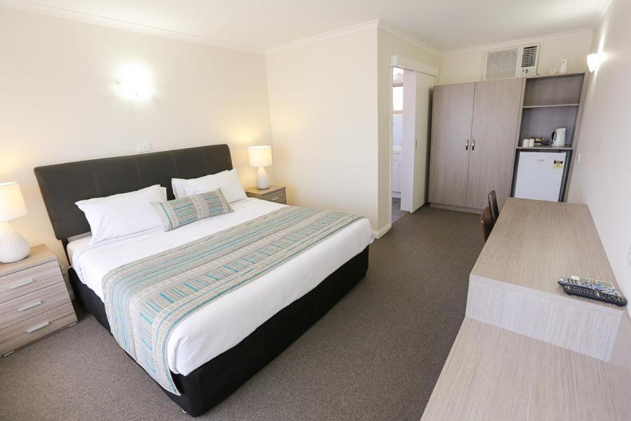 Seven Pines Motor Inn Mildura Szoba fotó